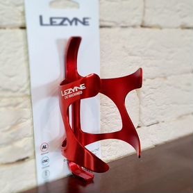 Флягодержатель Lezyne CNC Cage Red