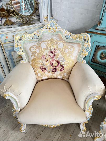 Кресла каминные бежевые, Италия,Дерево