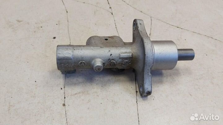 Главный тормозной цилиндр (без бачка) Ford Focus