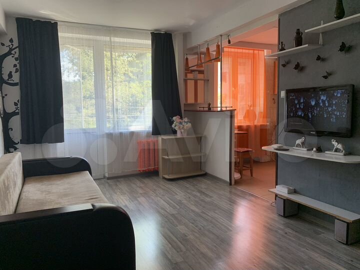 2-к. квартира, 46 м², 2/4 эт.