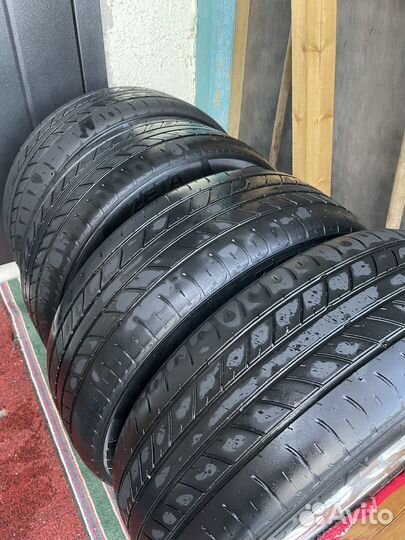 Zeta ZTR10 215/55 R17 98W