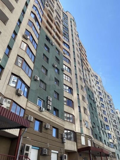 3-к. квартира, 126 м², 14/16 эт.