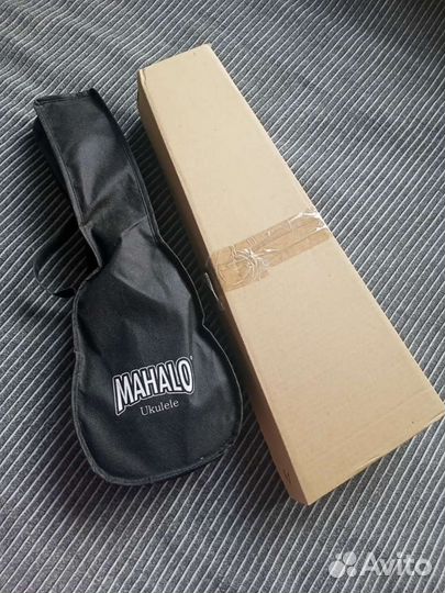 Укулеле сопрано с чехлом