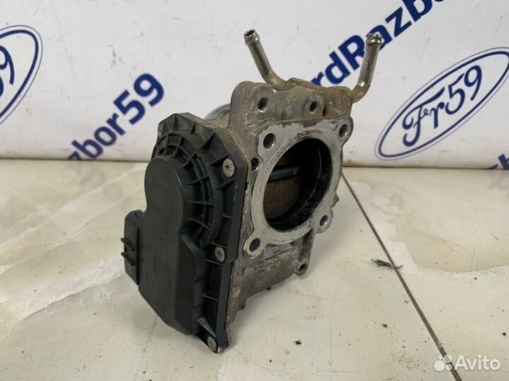 Дроссельная заслонка Toyota Avensis T250 2.0