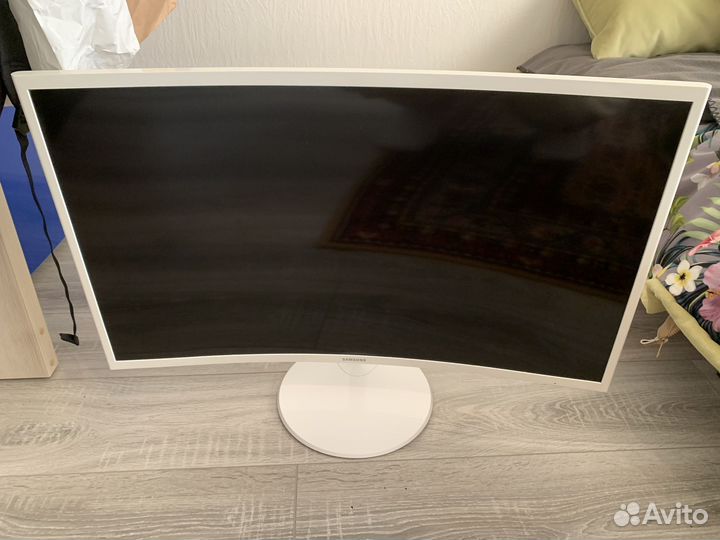 Монитор Samsung