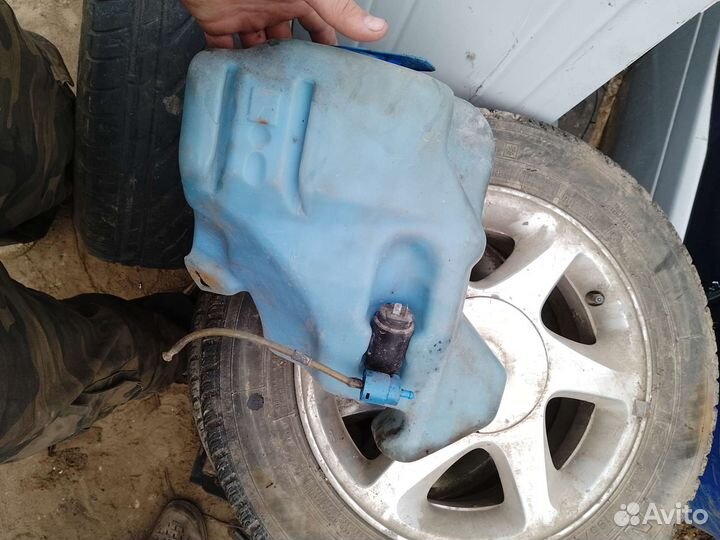 Бачок омывателя 8 литров Volkswagen Golf 2 3