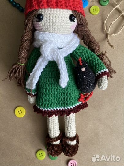 Кукла с курочкой. Вязаная крючком