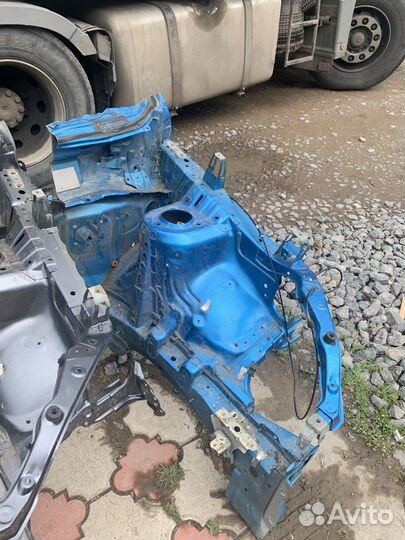 Тойота рав 4 40 четверть кузова передняя левая