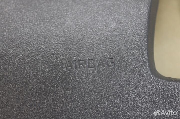 Торпедо Nissan Primera панель приборов (серая)