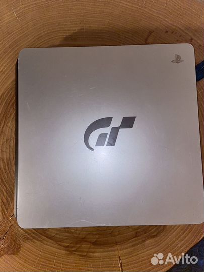 Sony ps4 slim 1tb Gran Turismo edition