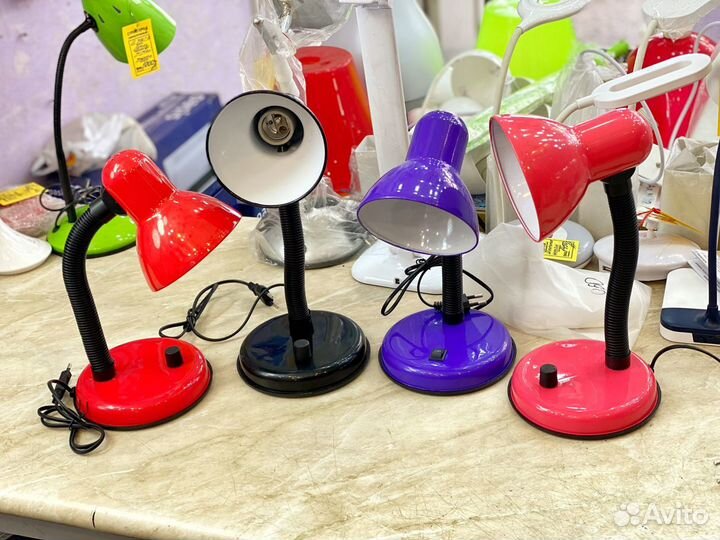 Лампа настольная, «прищепка», дневной свет