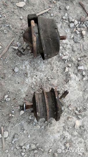 Подушка двс Honda Legend KA7 KA8 C32A