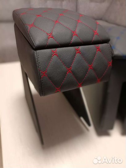 Подлокотник