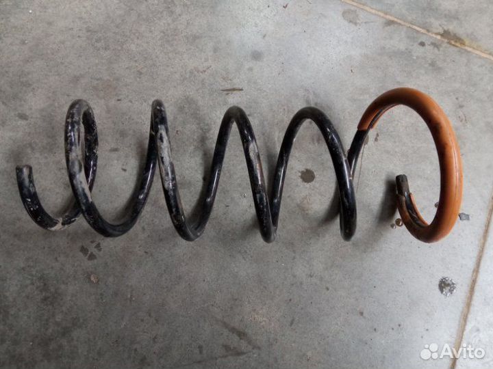 Пружина передняя Renault Duster K4MA690 2013