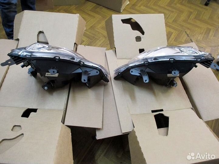 Фара передняя правая Ниссан Альмера g15 2012 - нв