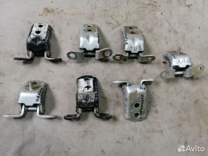 Петля двери Nissan Primera P11 1996-2002