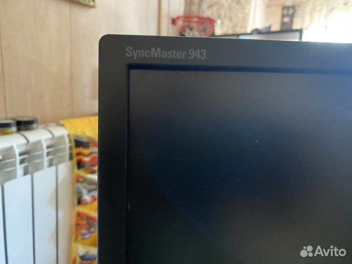 Монитор Samsung
