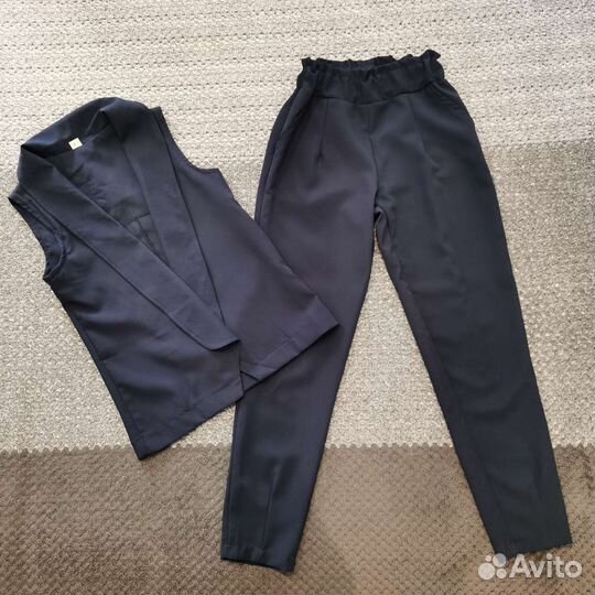 Школьный костюм для девочки