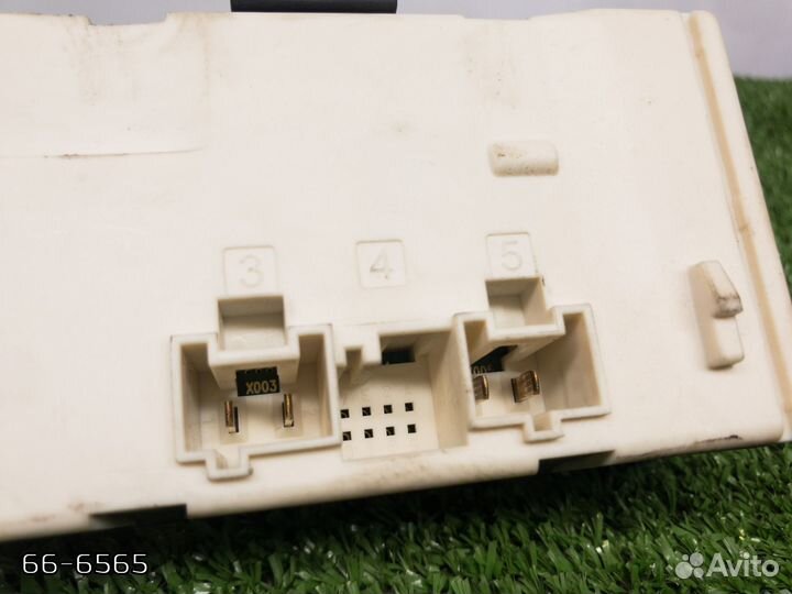 Блок управления багажником Mercedes S500/550 W221