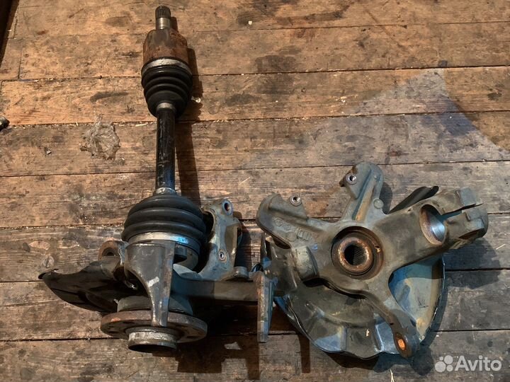 Поворотный кулак со ступицей и приводом polo 4