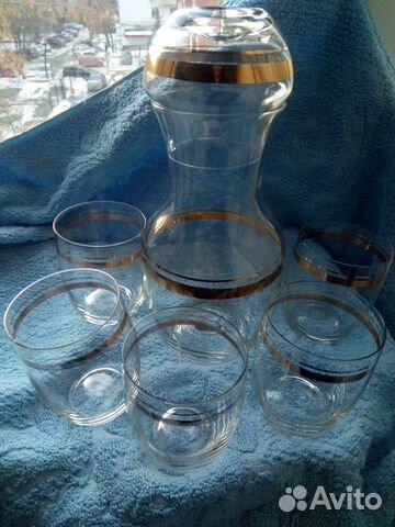 Графин с рюмками