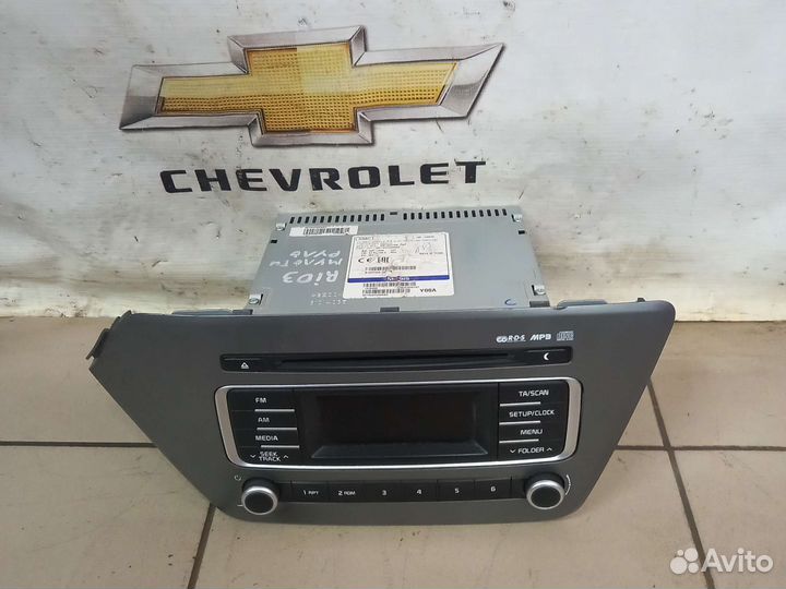 Штатная магнитола с рамкой Kia Rio 3