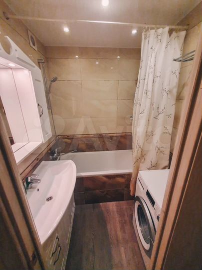 Комната 17 м² в 3-к., 14/14 эт.