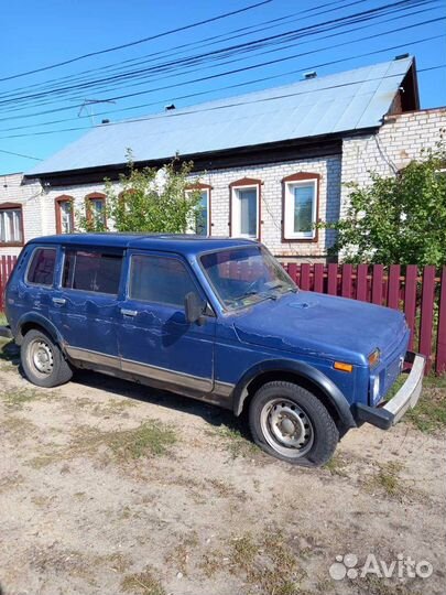 LADA 4x4 (Нива) 1.7 МТ, 2004, 176 000 км