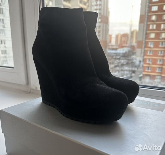 Ботинки женские демисезонные