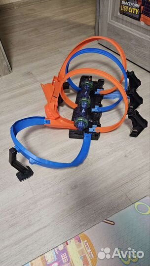 Трасса Hot Wheels 