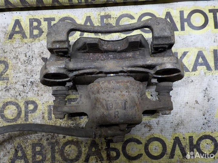 Суппорт передний правый Toyota Corolla (E150) 200