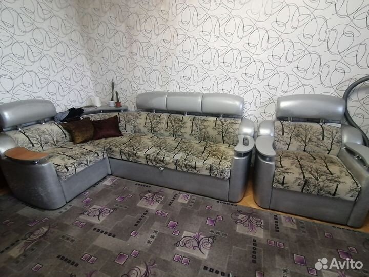 Угловой диван бу