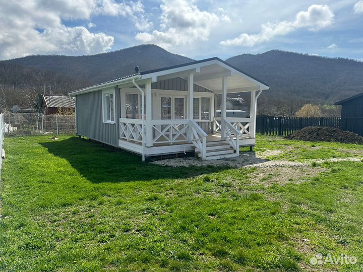 Домик из минибруса