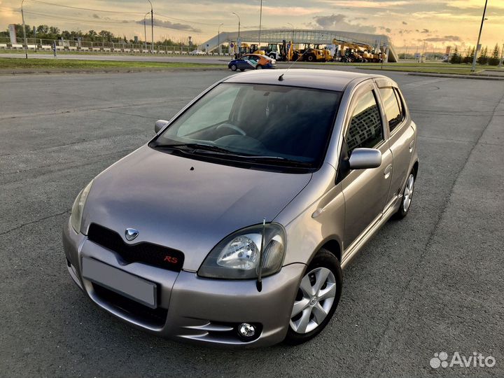 Toyota Yaris Vitz 2001