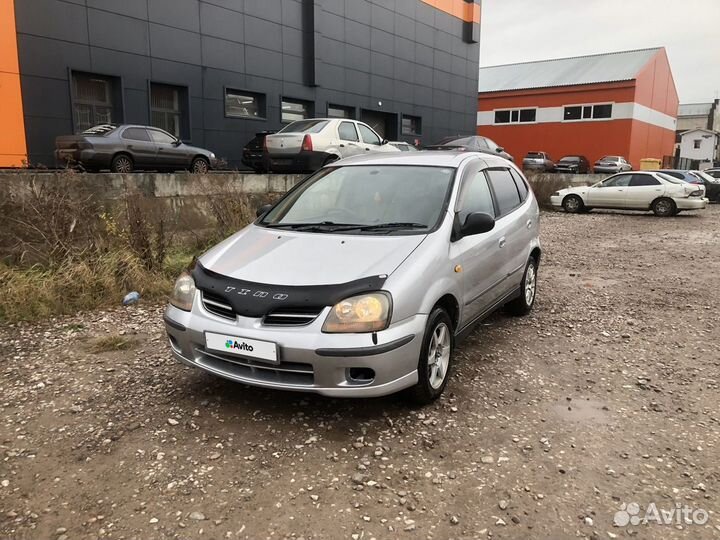 Nissan Tino 1.8 AT, 2000, 300 000 км