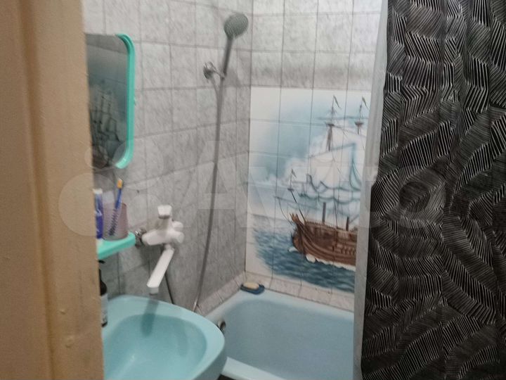 2-к. квартира, 60 м², 1/3 эт.