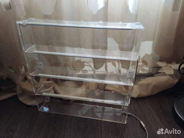 Стеллаж полки для моделей, коллекции