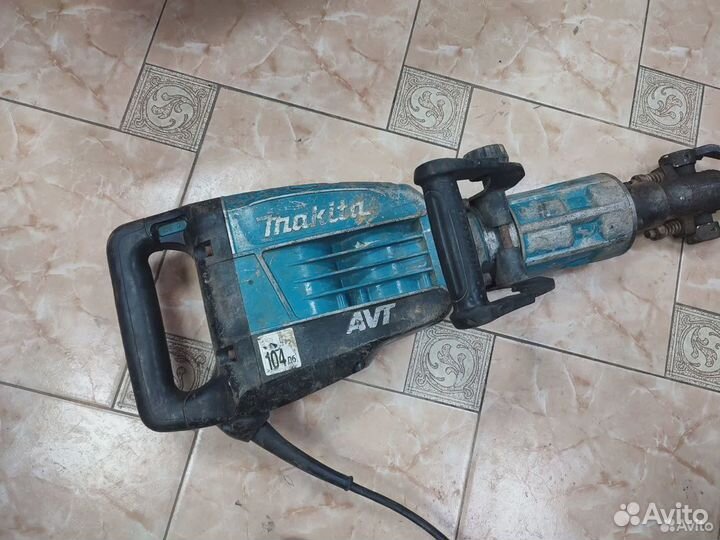 Отбойный молоток Makita HM1317CB