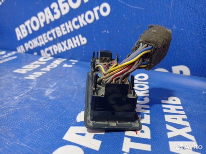 Блок управления стеклоподъемниками Mitsubishi