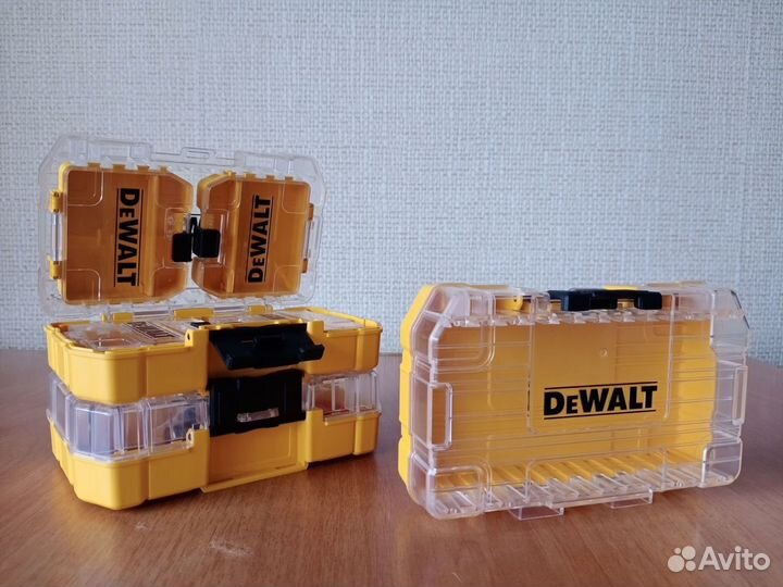 Кейсы Боксы Органайзеры DeWalt Tough Case