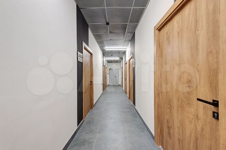 Мини-офис с арендатором, 17.9 м²