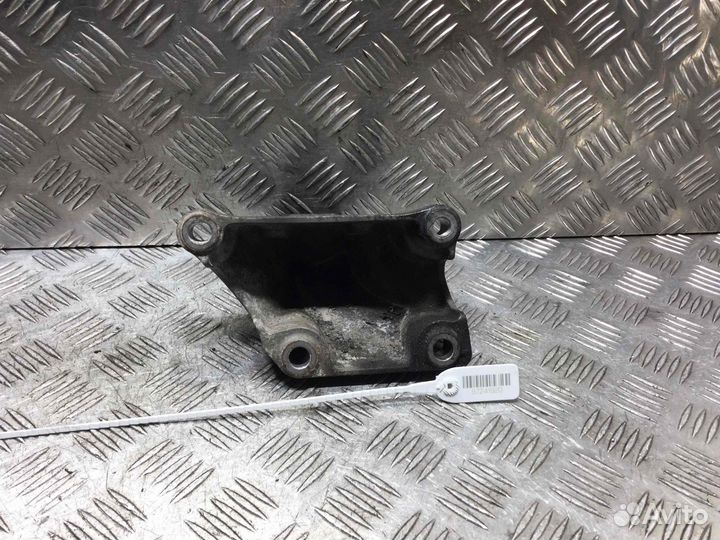 Кронштейн двигателя Audi A6 4f0199308ab BPP