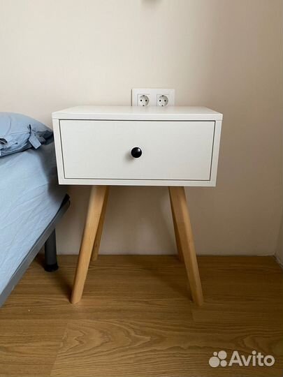 Тумба прикроватная