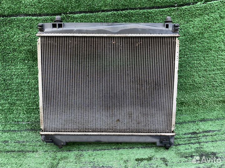 Радиатор охлаждения Toyota Vitz NCP91