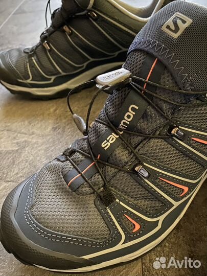 Трекинговые ботинки Salomon 40