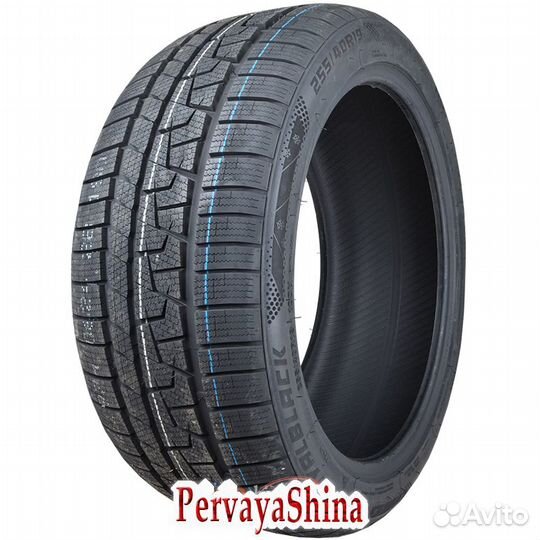 Royal Black Royal Winter UHP 215/45 R16