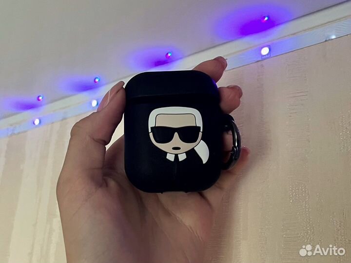 Чехол на airpods Karl Lagerfeld