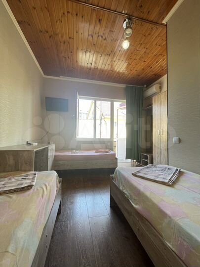 Комната 57 м², 1/2 эт.