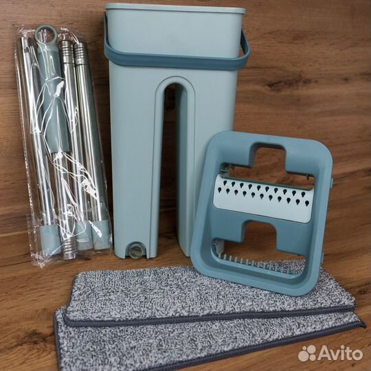 Швабра и ведро с отжимом для мытья полов