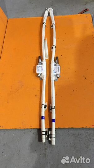 Шторка боковая на VW Golf 6